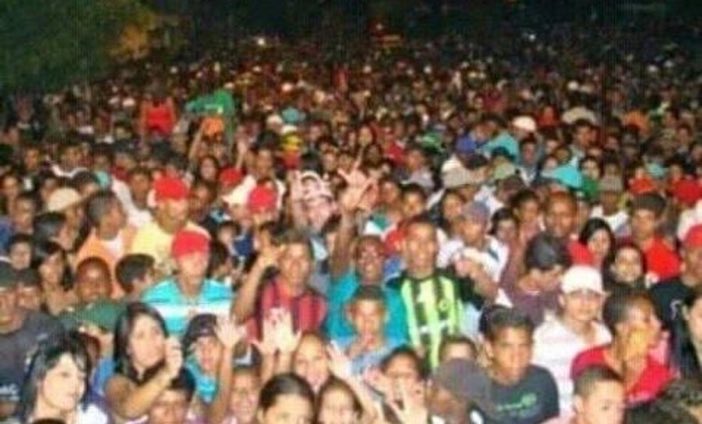 skz: acende a luz que a gente quer ver esse povo lindo do engenhão