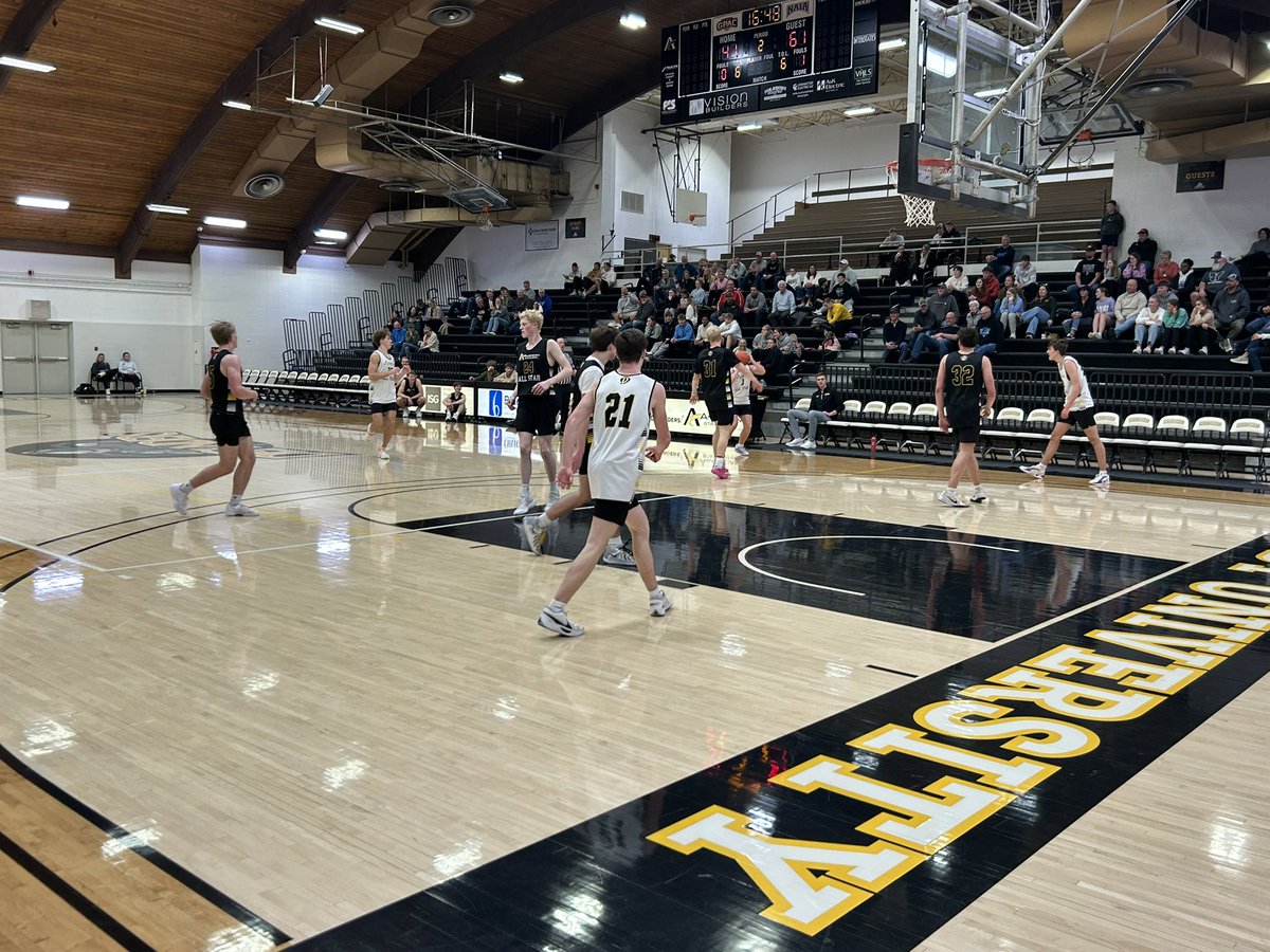DordtHoops's tweet image. American State All Star Game - Black team comes away with a 110-101 victory. Kaden Van Regenmorter and Carson Hoogeveen named team MVP’s.