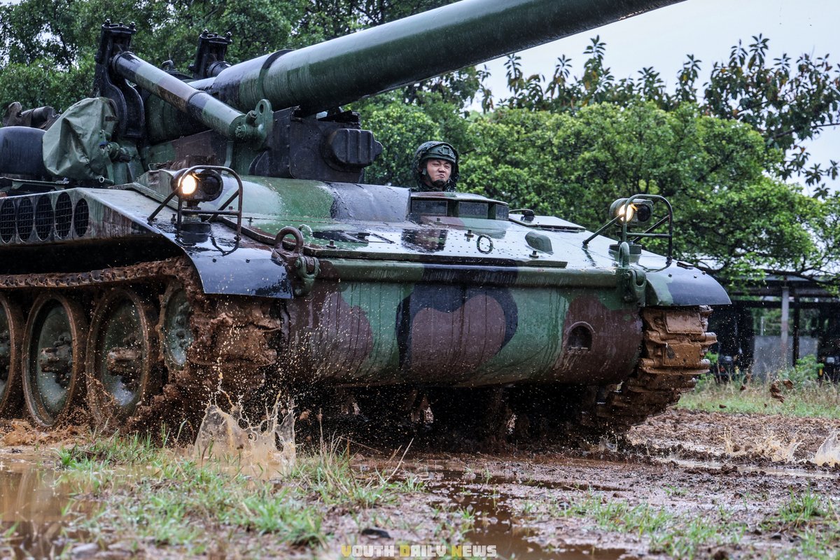 YDN_NEWS's tweet image. 🇹🇼In response to the PRC&apos;s irrational provocations. The #ROCarmedforces have initiated #RapidResponseExercises, conducting tactical maneuvers, key asset protection, concealment, and cover operations to enhance readiness and response capabilities.…