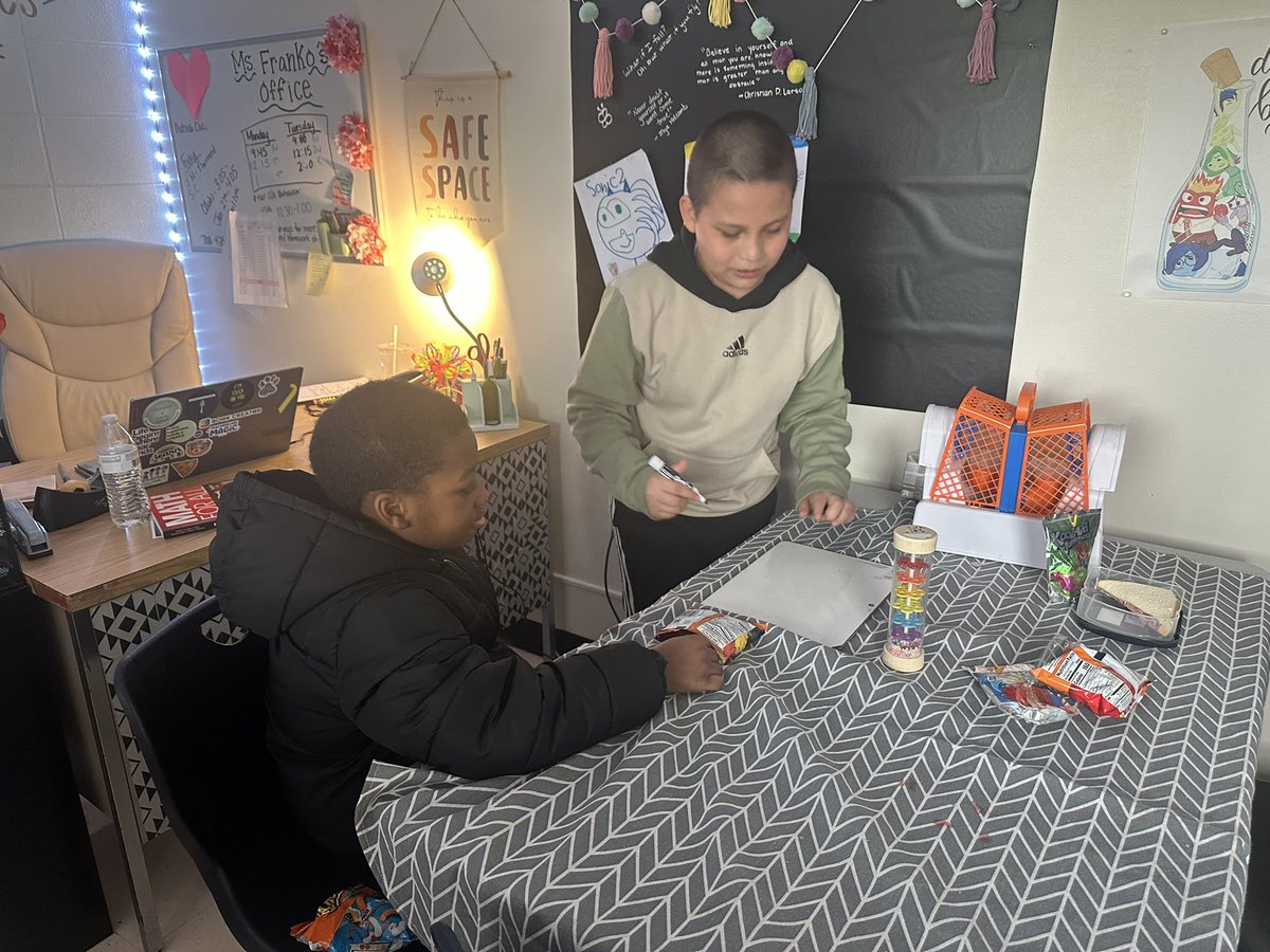 Hoops in Ms. Franko’s office on a Monday 💚