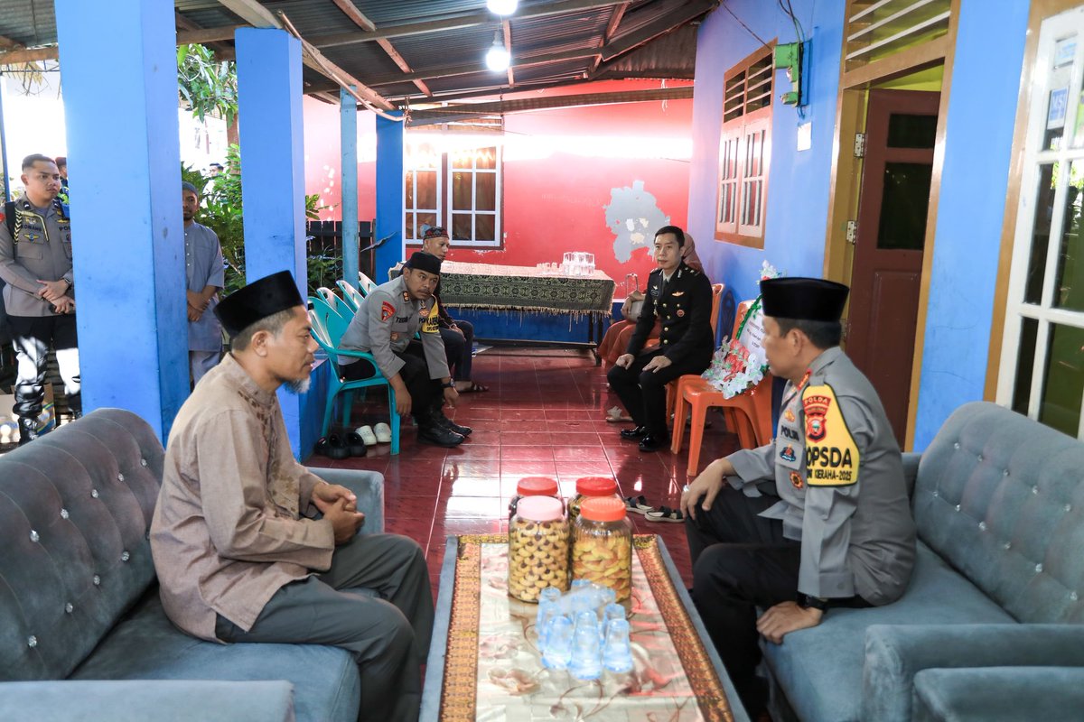 Irjen Pol. Drs. Waris Agono., M.Si tweet media