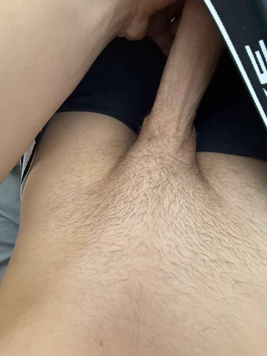 DL__Jake's tweet photo. Rt if you’re gonna sort out this morning wood👅 https://t.co/P3hW4JD4AT