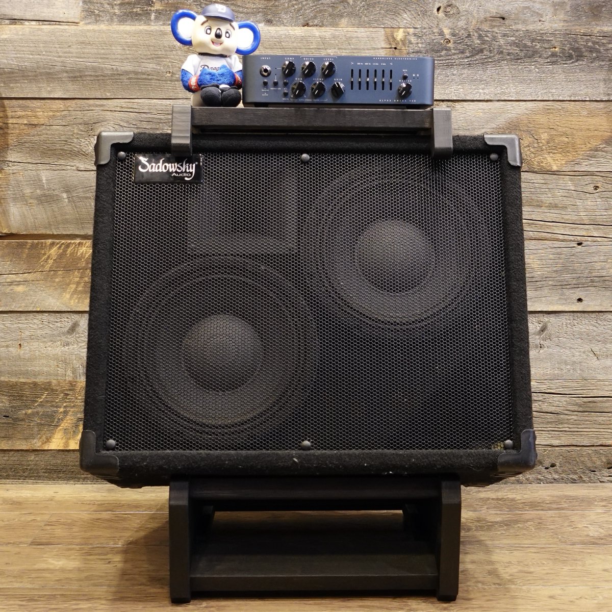 神音-Kamine-アンプスタンドですが、GRACIASさんでのお取り扱い開始