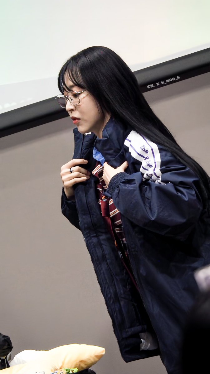 250329 Moonbyul Starlit of Twinkle fan sign event in Taipei

穿個外套怎麼能夠這麼好看⋯⋯⋯

🈲️二改、商用

#MAMAMOO #마마무 #MoonByul #문별
#Starlit_of_Twinkle