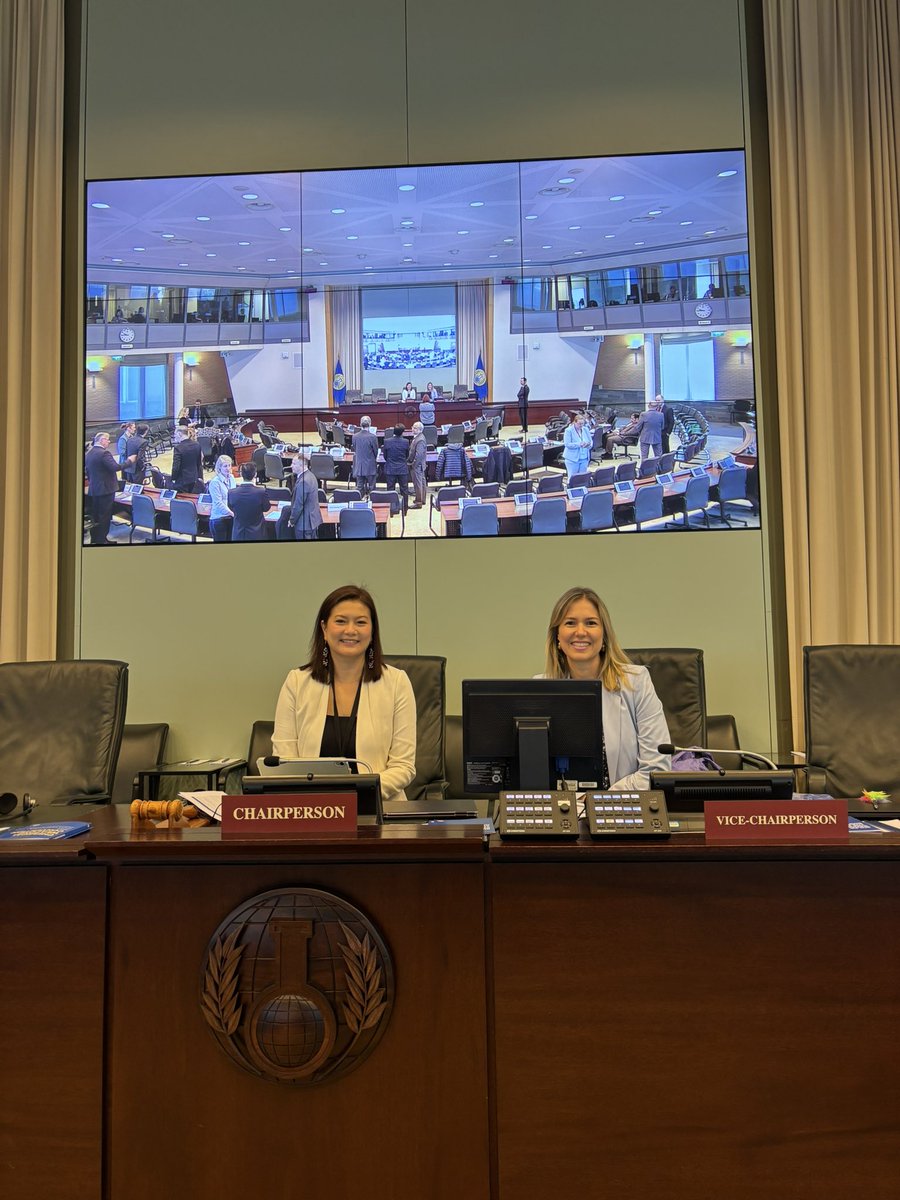 For the first time in OPCW,  the chair and vice-chair of the Scientific Advisory Board are women! I’m really honored to be vice-chair together with my dear friend and inspiring colleague, Imee Martinez (from the Philippines ) as chair! 
<a href="/OPCW/">OPCW</a> <a href="/UFPR/">UFPR</a> <a href="/SbqMulheres/">Núcleo Mulheres SBQ</a> <a href="/sbquimica/">SBQ</a>
