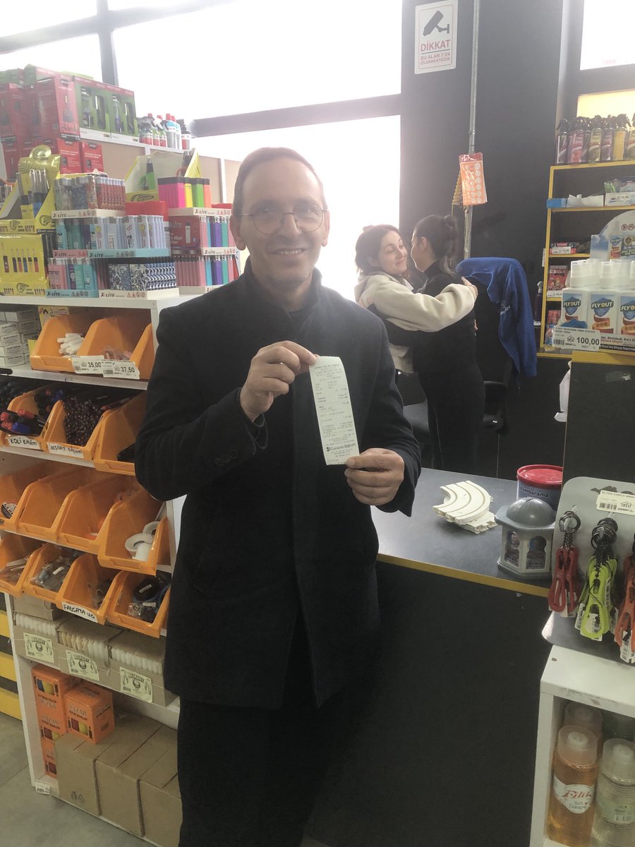 Boykota, dolayısıyla içimizideki Siyonistlere ilk darbeyi vurdum. Sırada başka alışverişler .)