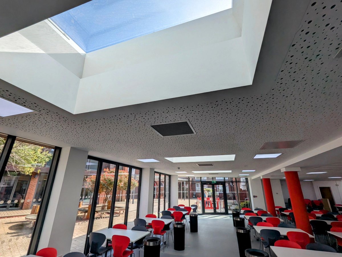 Another great educational project completed at <a href="/BHASVIC/">BHASVIC</a> (Brighton Hove &amp; Sussex Sixth Form College), working alongside @SquareOneConstruction &amp; <a href="/HNWArchitects/">HNW Architects</a>. Installing <a href="/TechnalUK/">Technal UK</a>  Curtain Walling &amp; Doors as part of the project, ensuring a high-quality finish. 
#Glazing