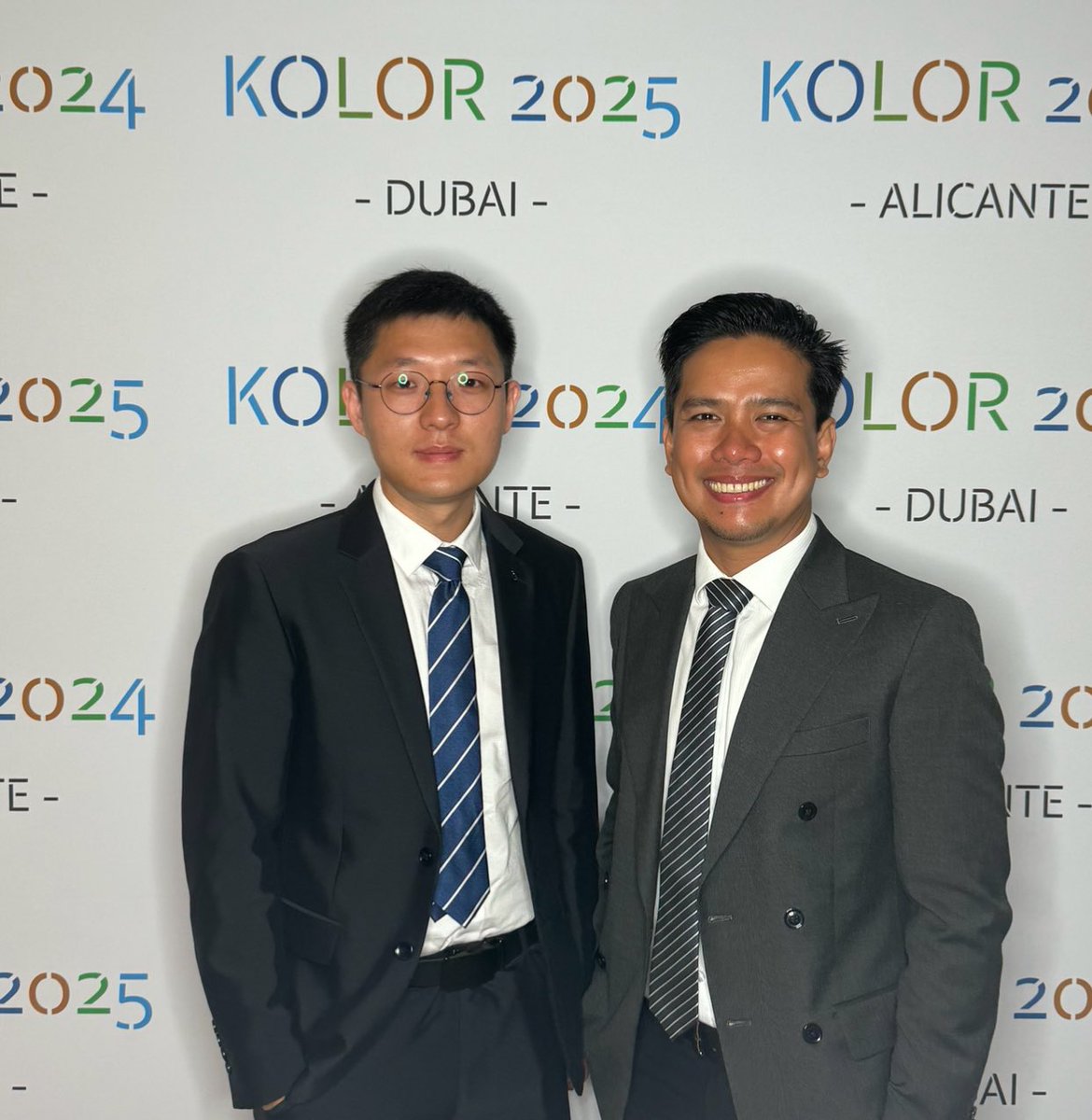 KOLORCongress's tweet photo. 👨‍⚕️ #Keratopigmentation: a hybrid technique for aesthetic &amp; therapeutic needs!

✅ Decades of #innovation for vision &amp; beauty.
🇦🇪 Want to learn its secrets? Join us in Dubai, May 30-31!
🏅 Innovation, networking &amp; expertise—don’t miss out! 
#science https://t.co/t4tvkS0860