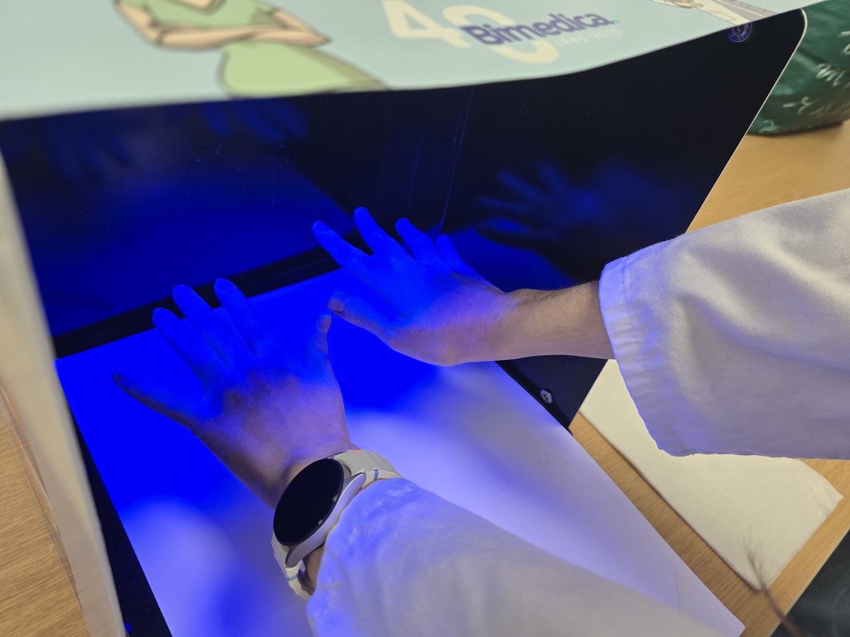 💡 Comienza el Programa 4º ESO + Empresa en el #H12O , organizado por Atención al Paciente y el i+12.  

🏥 Los primeros alumnos aprenden a hacer una correcta higiene de manos y técnicas de RCP con profesionales de Medicina Preventiva y Medicina Intensiva. 

#somosdel12