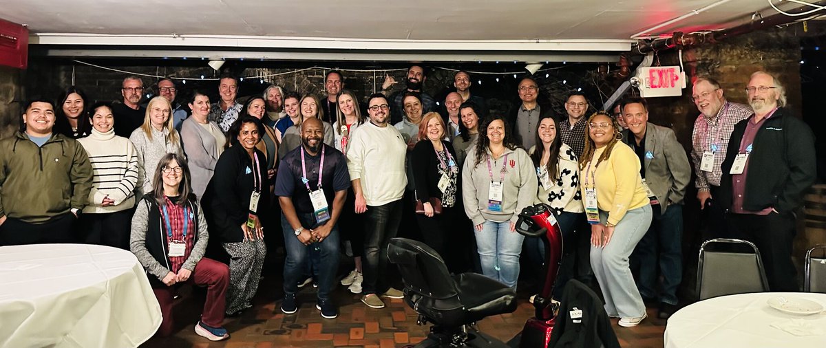 Honouring our global #SuicidePrevention champions at #AAS25! 🌍 Grateful to unite LivingWorks ASIST &amp; safeTALK Trainers from the USA, Singapore, Guam &amp; Australia. Your work in schools, healthcare, crisis lines &amp; more help save lives. Together, we build a world #SaferFromSuicide.