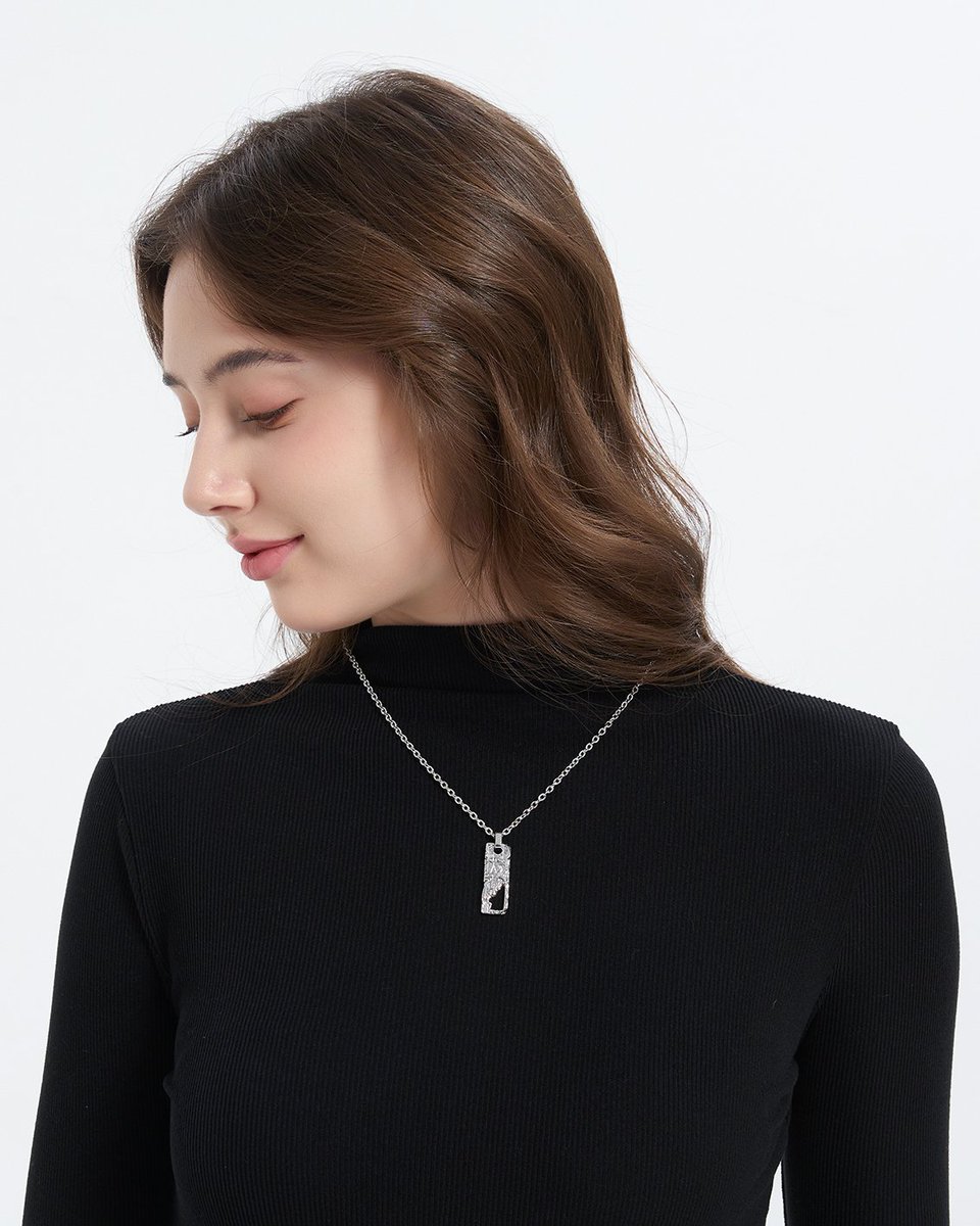 ADNEW_Official's tweet image. Thanks【テン様】
This is our exclusive line of product.
ADNEW公式商品着用
《AD.28 ADNEW Rectangle Necklace》
WHO:#NCT/#WayV/#エヌシーティー/#엔시티
#TEN/#テン/#텐
WHERE:THE SHOW
VIA:THE SHOW公式X