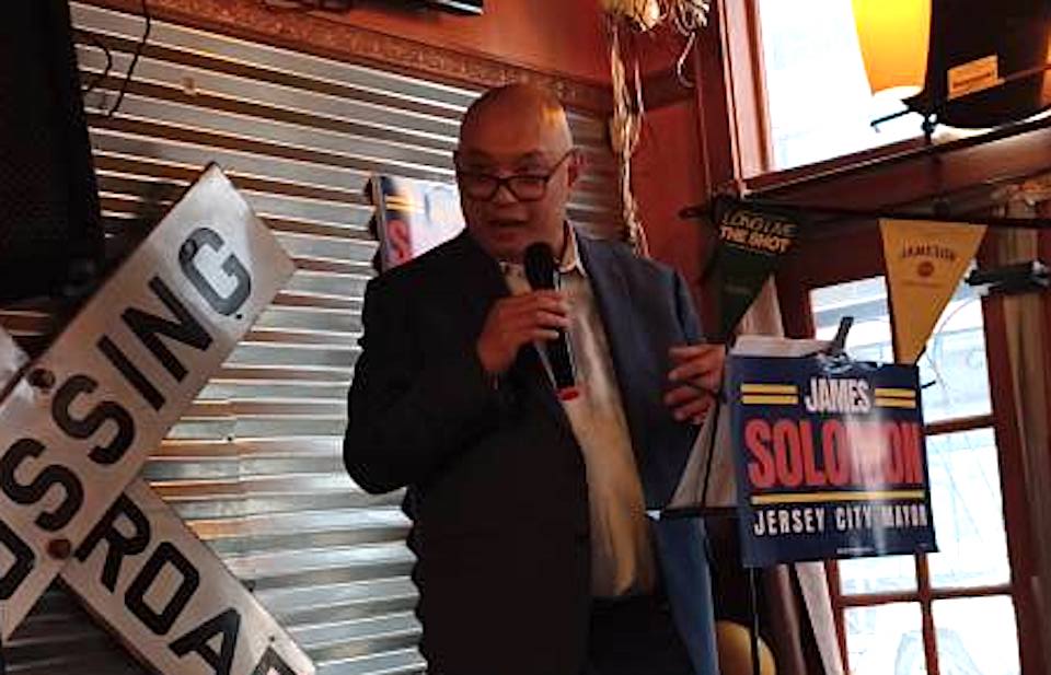 Rolando Lavarro Jr Announces Candidacy for Jersey City Council-at-Large By Manuel Caballero balitangnewyork.com/2025/04/roland…