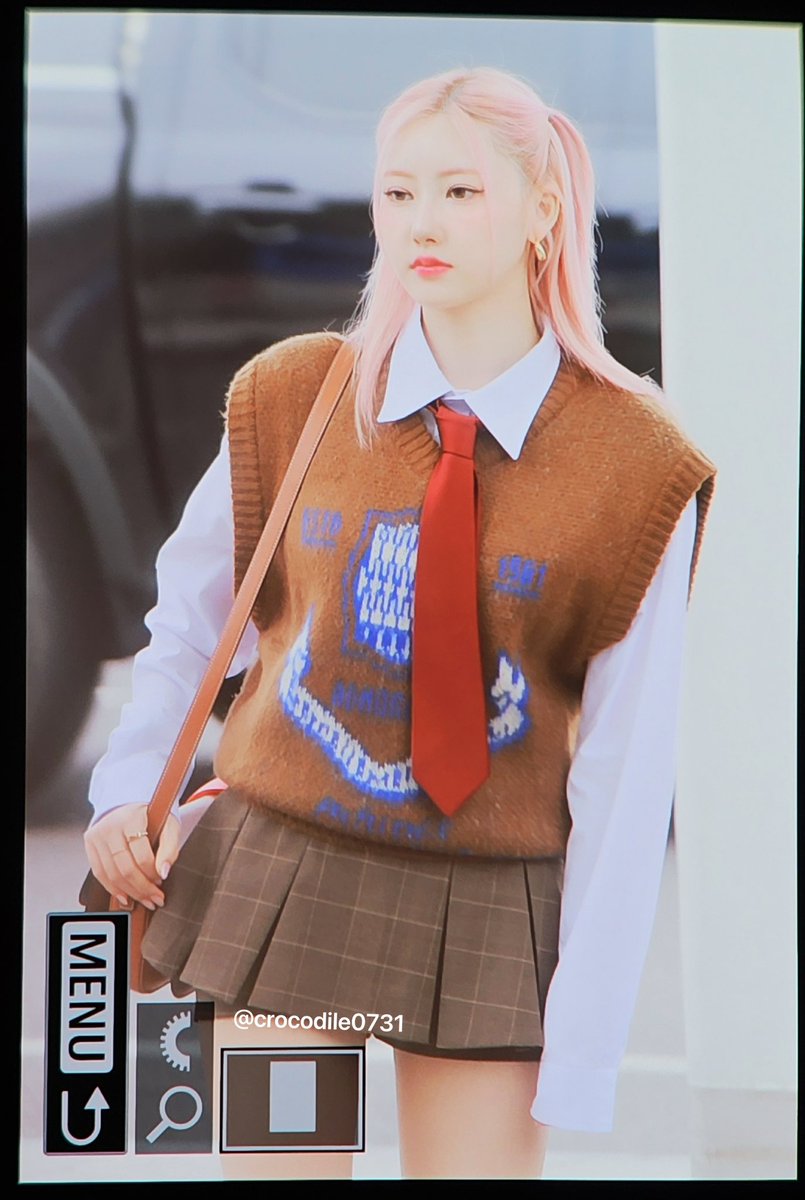 crocodile0731's tweet photo. 250402
✈️
#RAMI
#라미
#BABYMONSTER
#베이비몬스터 https://t.co/jGNta3J6ig