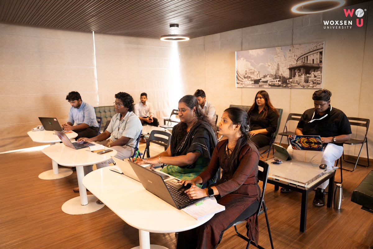 Woxsen's tweet image. Building on the success of our 𝗗𝗮𝘁𝗮 𝗩𝗶𝘀𝘂𝗮𝗹𝗶𝘇𝗮𝘁𝗶𝗼𝗻 𝘂𝘀𝗶𝗻𝗴 𝗥 workshop, we successfully conducted a second session on 'Social Network Analysis using R' for students and Ph.D. scholars.

#WoxsenUniversity #AdvancedLearning #SocialNetworkAnalysis