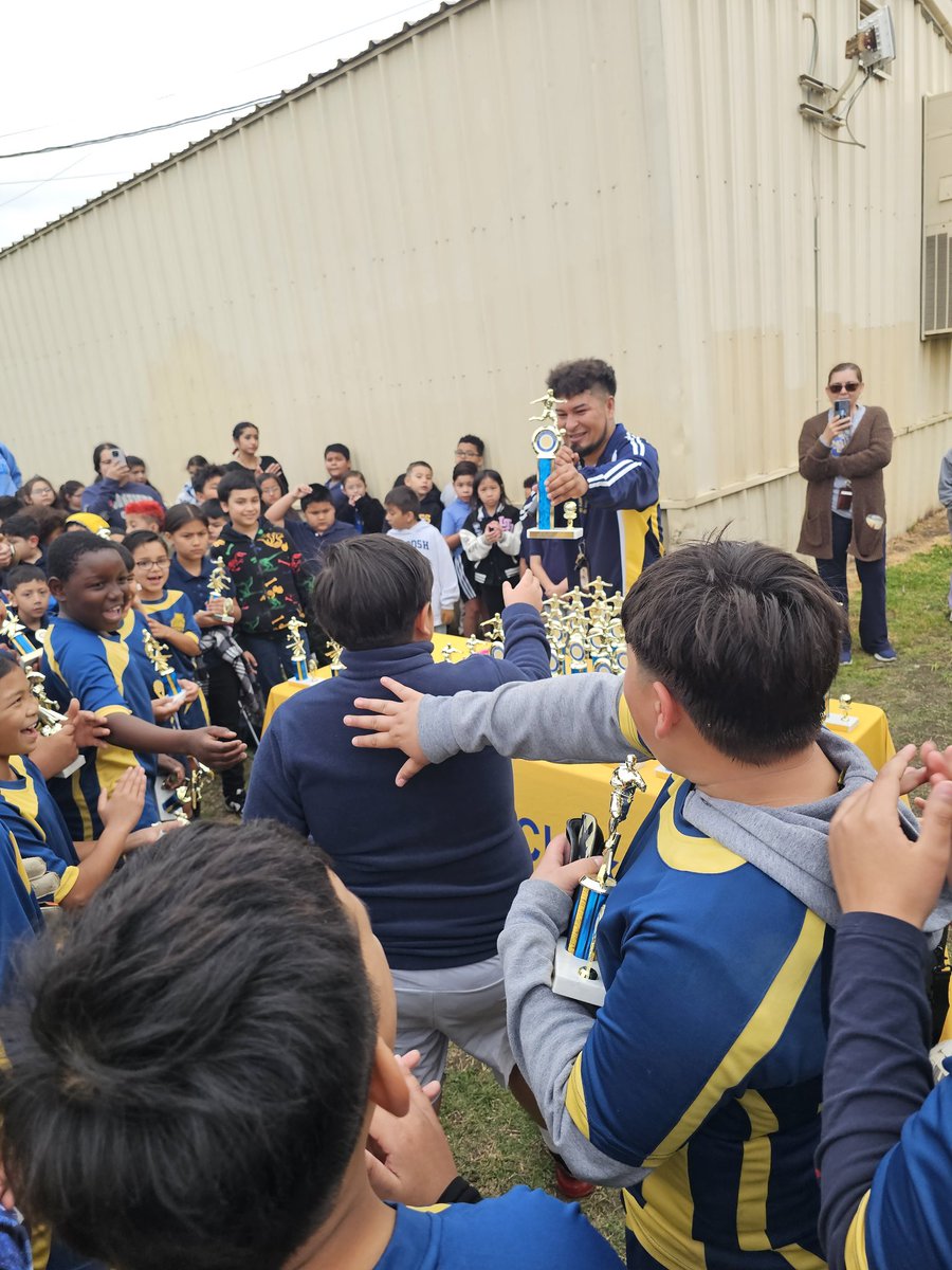 George C. Clarke Elementary School (@gclarkefwisd) on Twitter photo Today, our football and soccer players received their trophies! We are so proud of them ππ Thank you Coach Cedillo, Coach Saul, and parents for everything you did to help our team succeed in 2024-2025 <a href="/todd_koppes/">Todd Koppes</a> <a href="/FouseBrenda/">Brenda Fouse</a> <a href="/LeslieEspinal4/">Leslie Espinal</a> Today, our football and soccer players received their trophies! We are so proud of them ππ Thank you Coach Cedillo, Coach Saul, and parents for everything you did to help our team succeed in 2024-2025 <a href="/todd_koppes/">Todd Koppes</a> <a href="/FouseBrenda/">Brenda Fouse</a> <a href="/LeslieEspinal4/">Leslie Espinal</a>