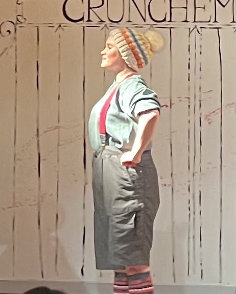 Brilliant night last night watching Bannockburn High School’s Spring Cabaret. All of the acts were superb, and Anya as Oaken in Frozen the Musical was 👌🏼🤭

Well done everyone 🌹🐣🎭