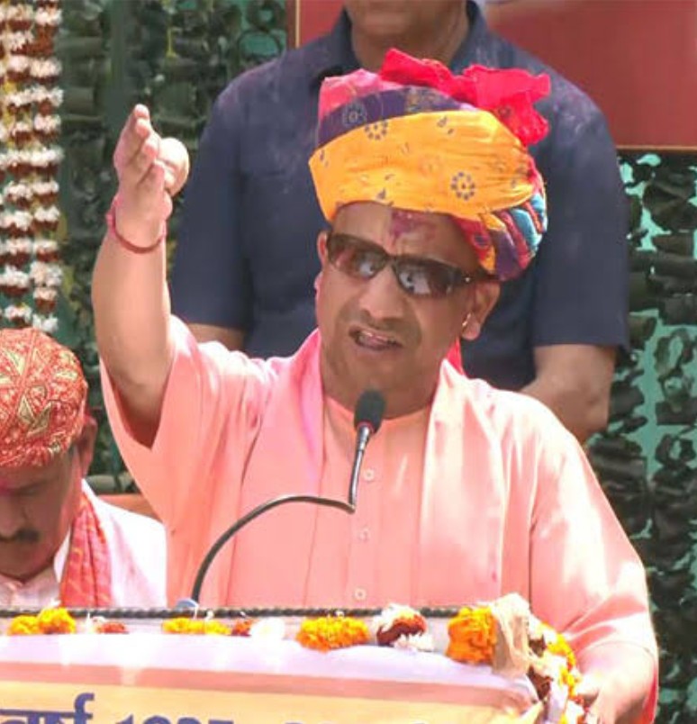 राजपूतों के इतिहास का अपमान 2019 से चल रहा हैँ, वास्तव में ये सब <a href="/myogiadityanath/">Yogi Adityanath</a> जी को प्रधानमंत्री की कुर्सी से दूर रखने की साजिश  हैँ , योगी आदित्यनाथ को 2017 में उत्तर प्रदेश का मुख्यमंत्री राजपूतों ने नहीं बनाया था पर ये निश्चित हैँ की आने वाले समय में योगी जी को देश का