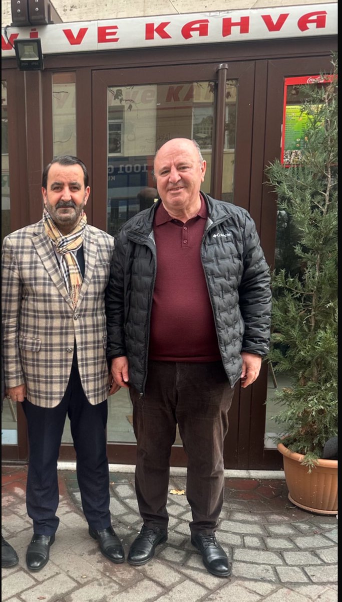 NezirBuyum's tweet photo. Et ve süt kurumu genel müdürü değerli abim aile dostumuz Mustafa Kayhan abimiz trafik kazasında vefat ettiğini öğrenmekteyim üzülerek aile dostlarıma baş sağlığı diliyorum mekanı cennet olsun https://t.co/MfVW7Rq278