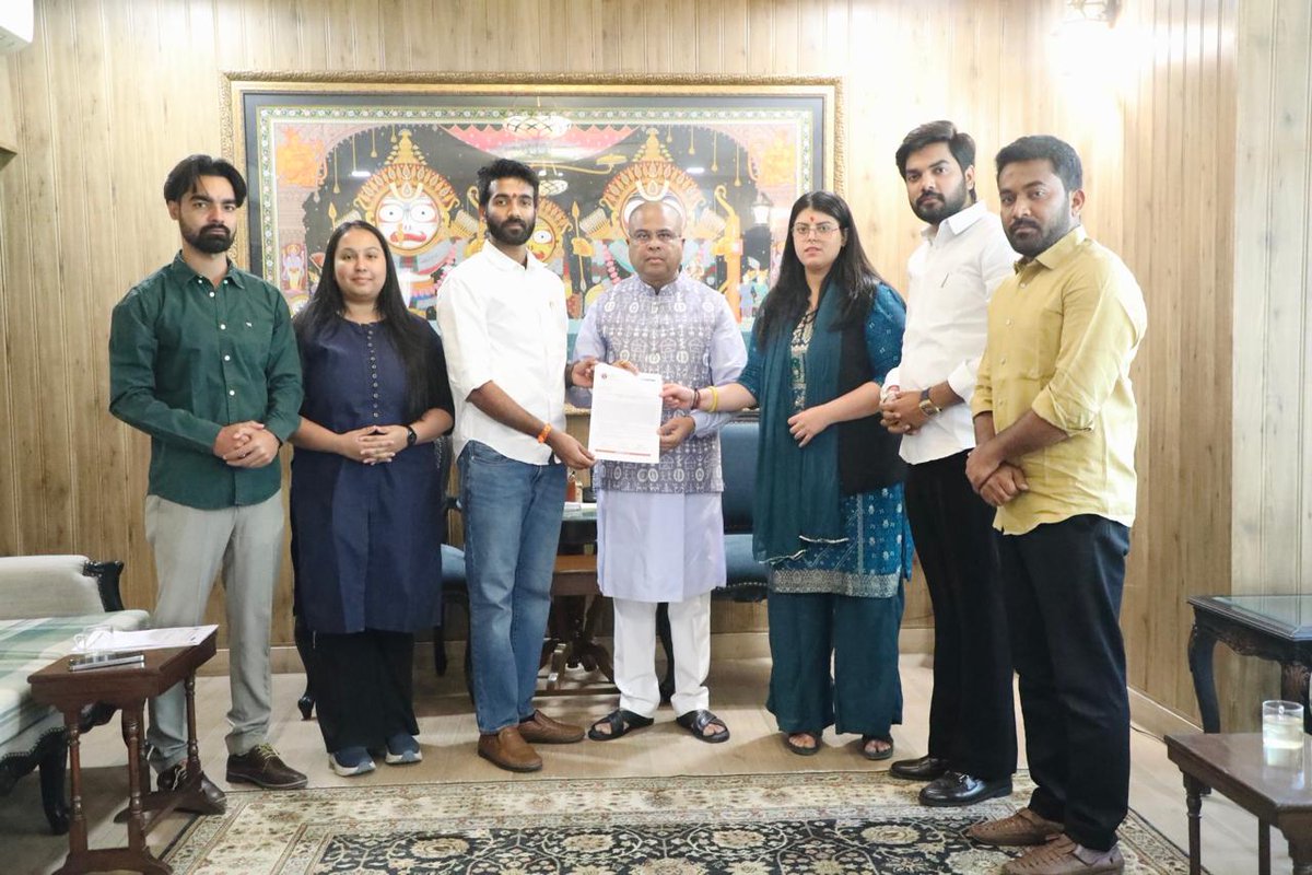ABVPVoice's tweet photo. ABVP’s delegation led by National Secretary Shravan B Raj and Shivangi Kharwal met Union Education Minister Shri Dharmendra Pradhan to discuss the ongoing land encroachment at the University of Hyderabad. They urged immediate action to protect the university’s land and ensure the integrity of academic spaces.