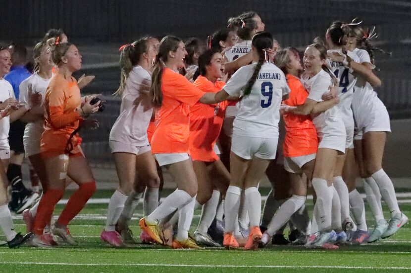 SportsDayHS (@sportsdayhs) on Twitter photo UIL girls soccer playoffs roundup: Coppell, Flower Mound Marcus, Midlothian, Grapevine and Frisco Wakeland all punched their tickets to the state semifinals๐๏ธโฝ | <a href="/t_myah/">Myah Taylor</a>
Full recap: dallasnews.com/high-school-spโฆ UIL girls soccer playoffs roundup: Coppell, Flower Mound Marcus, Midlothian, Grapevine and Frisco Wakeland all punched their tickets to the state semifinals๐๏ธโฝ | <a href="/t_myah/">Myah Taylor</a>
Full recap: dallasnews.com/high-school-spโฆ