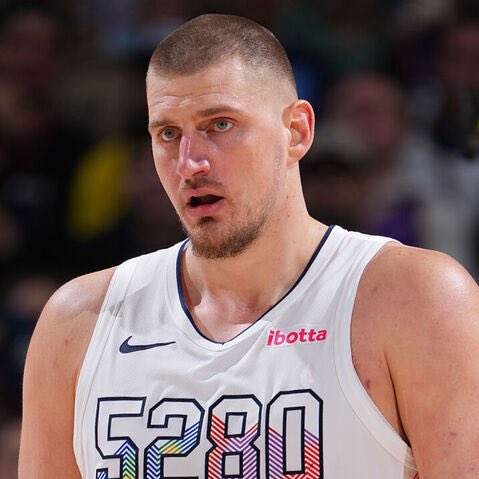 NIKOLA JOKIC TONIGHT:

61 POINTS
10 REBOUNDS
10 ASSISTS
18/29 FG
19/24 FT
6/11 3P

BEST PLAYER IN THE WORLD.