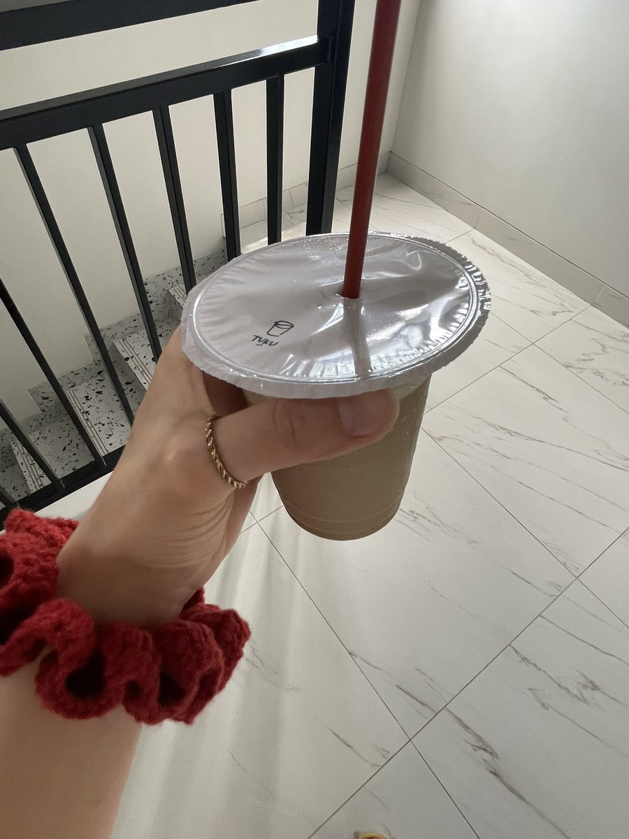 monoghatari's tweet photo. baru nyobain kopi tuku and IT’S GOOD https://t.co/KARJ2m37cg