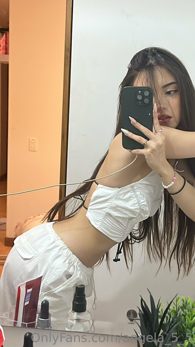 OneDayOnegirls's tweet photo. Angel 💦🔥 beautiful innocent brunette ! 
Full collection
⬇️⬇️⬇️   1053 pics / 233 vids 

https://t.co/jqxXSinlzB

#innocentgirl #nsfw #brunette #nude https://t.co/qlWb5qfSAW