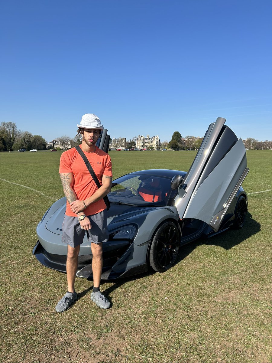 We back ☣️ Agent Orange ☣️
Movie 🎬 Loading ⏳
#Rapstizzy #Mclaren #mclarenF1