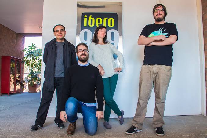 JaegerMX's tweet photo. Recién me conecto y descubro que #RadioMórbido se transformó en #BDSF y estoy escuchando JaJeJiJoJu_eves en martes y en la noche 😳
- Había una chava que era fea pero tan fea, que cuando le echaban los perros, eran los de Iztapalapa - https://t.co/R6SmQ9zvk0