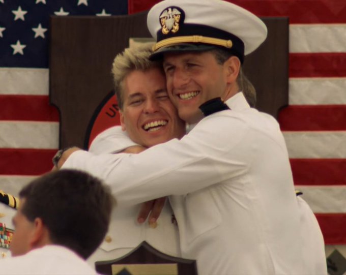 영원히 자유롭게 비행하길