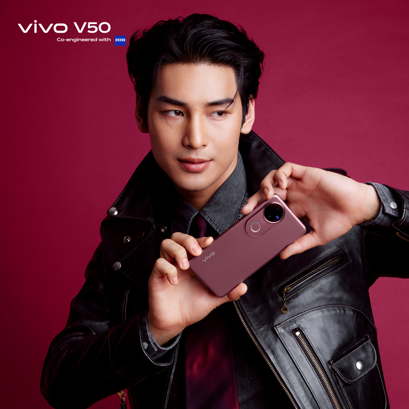 vivoThailand's tweet photo. เผยเสน่ห์ที่ไม่เหมือนใครในแบบ ‘อาโป ณัฐวิญญ์’ ✨ 

รักในอิสระของการเป็นตัวเองอย่างเต็มที่ ไม่ว่าเราจะเป็นยังไง ก็มั่นใจเสมอว่าเราคือเรา💫 

🌟V50 เริ่มต้นเพียง 15,999.-

ดูเพิ่มเติม https://t.co/YcPoSWS3nJ

#vivoV50 #ZEISSPortraitSoPro #ถ่ายที่รักอย่างโปร