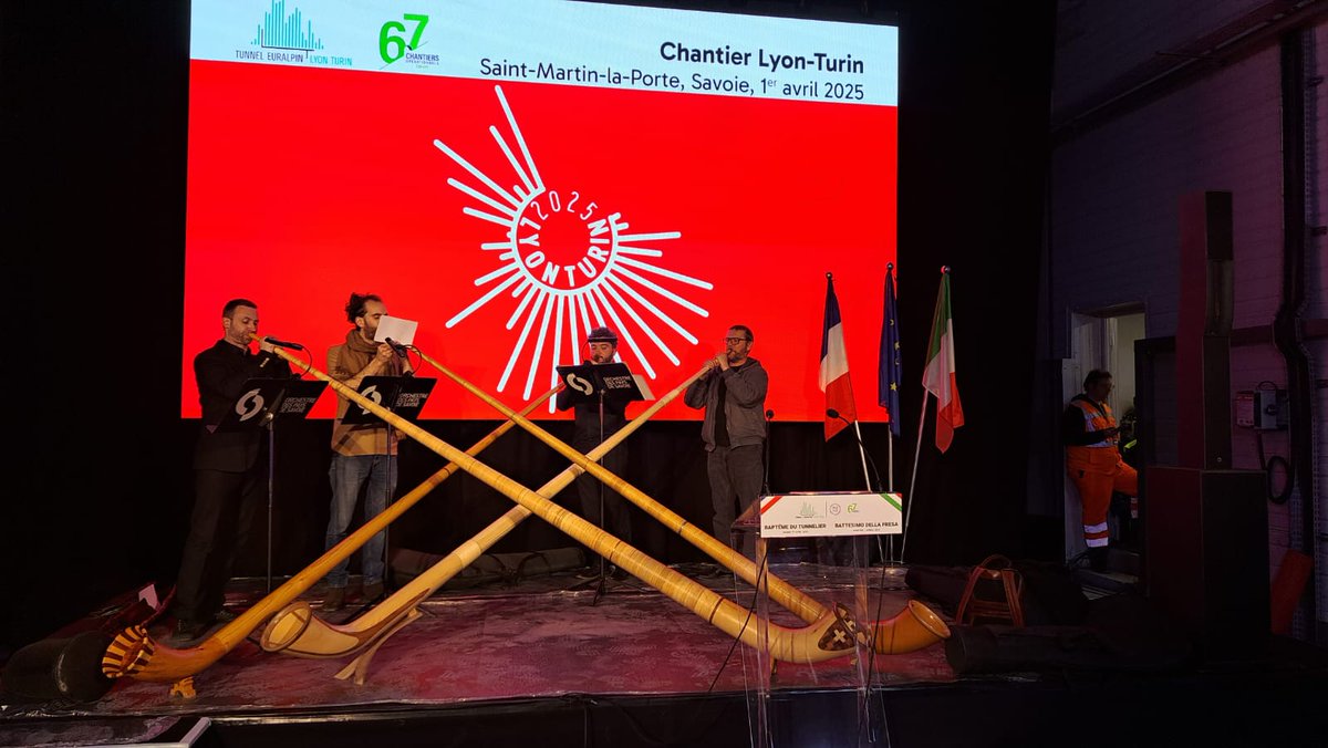 Quoi de plus symbolique que le cor des Alpes pour faire résonner  l’esprit transfrontalier de cette nouvelle étape du Lyon-Turin ?  Merci à <a href="/telt_lyonturin/">TELT Lyon Turin</a> d’avoir permis à l’<a href="/Orchestresavoie/">Orchestre des Pays de Savoie</a> de faire une  nouvelle fois résonner sa musique aujourd'hui!  
youtu.be/3BplgtHNZpg?si…