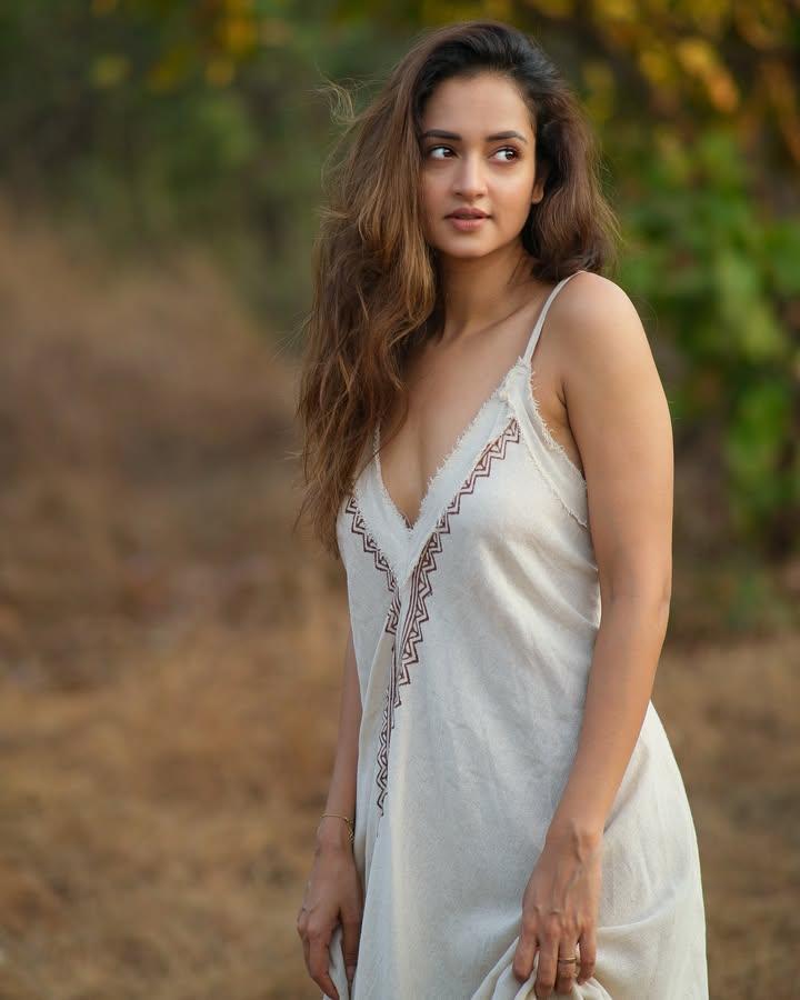 GngfwFEWcAAHwcm?format=jpg&name=900x900