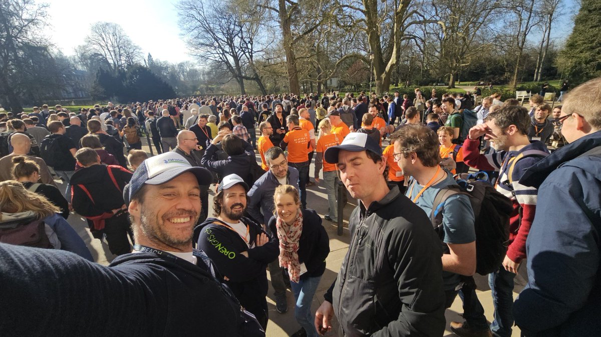 OPENGISch's tweet image. Just back from #FOSSGIS2025 in Münster – what a week! 🚀
We shared new QField features, ran workshops, demoed plugins, and connected with so many amazing people. Thanks to the organisers & everyone who came by! 💚
👉 Full recap:
buff.ly/lJjYNVQ