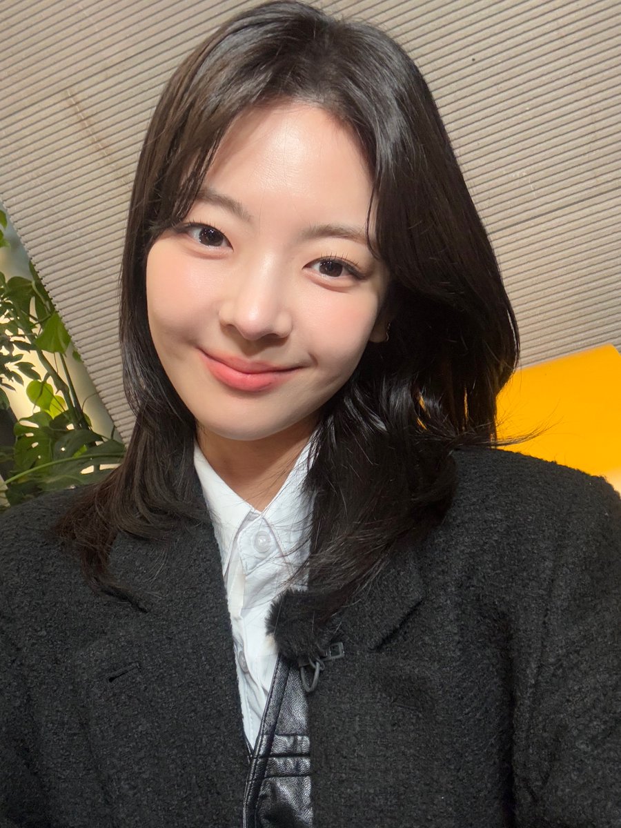 ITZY tweet media