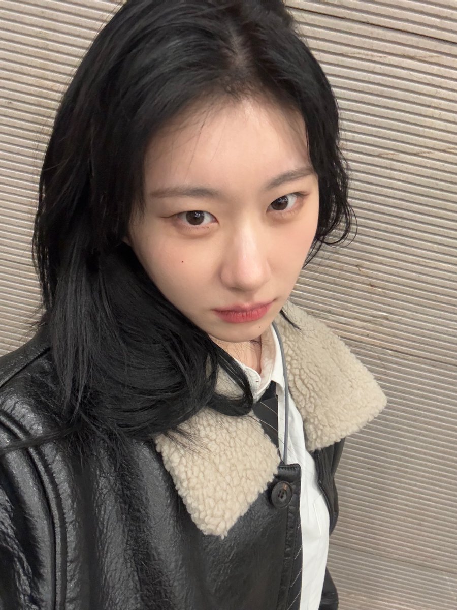 ITZY tweet media