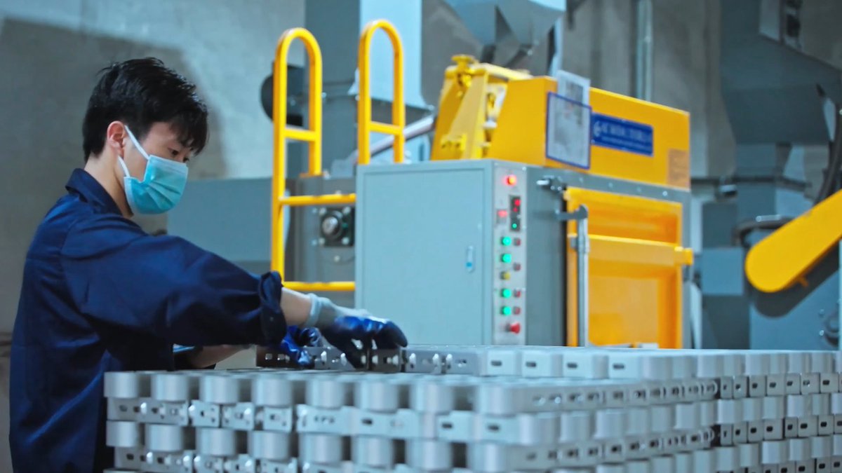 KsengSolar's tweet image. 👩‍💼#KsengPeople Quality Starts at the Source – Here’s How We Make #Solar Structures You Can Trust! 🏭✅

At #KsengSolar, from raw materials to finished products, a wide range of #solarstructures is crafted with precision at our Dual Manufacturing Bases.🌞
#10thAnniversary #GoSolar