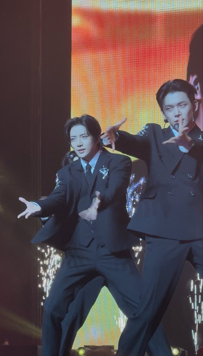 luna :p saw txt! tweet media