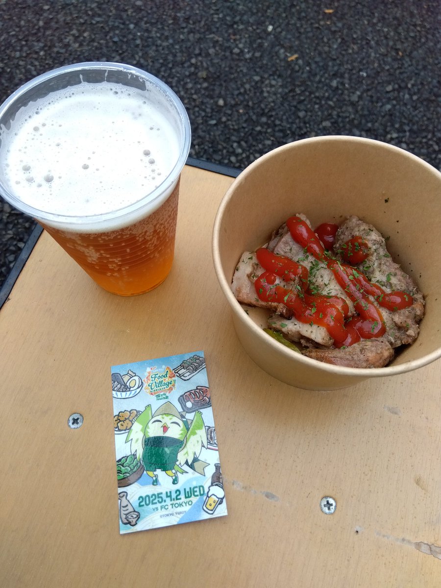 YM00812288's tweet photo. 早くも二杯目。オレは頭が悪いw
#Bluetarp https://t.co/oWJx45l84y