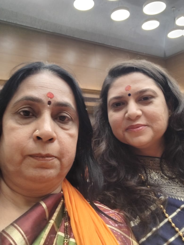 HarishJignasa's tweet photo. ભારતીય જનતા પાર્ટી ગુજરાત પ્રદેશ મહિલા મોરચાના યશસ્વી  અધ્યક્ષ ડૉ. દીપિકાબેન સરડવાના અધ્યક્ષ તરીકે સફળતાપૂર્વક ચાર વર્ષ  પૂર્ણ થયાં એ બદલ ખૂબ ખૂબ અભિનંદન સાથે શુભેચ્છાઓ.

#4YrOFSuccess
#BJPMMGUJARAT4YEAR https://t.co/2ftpn5TZJq