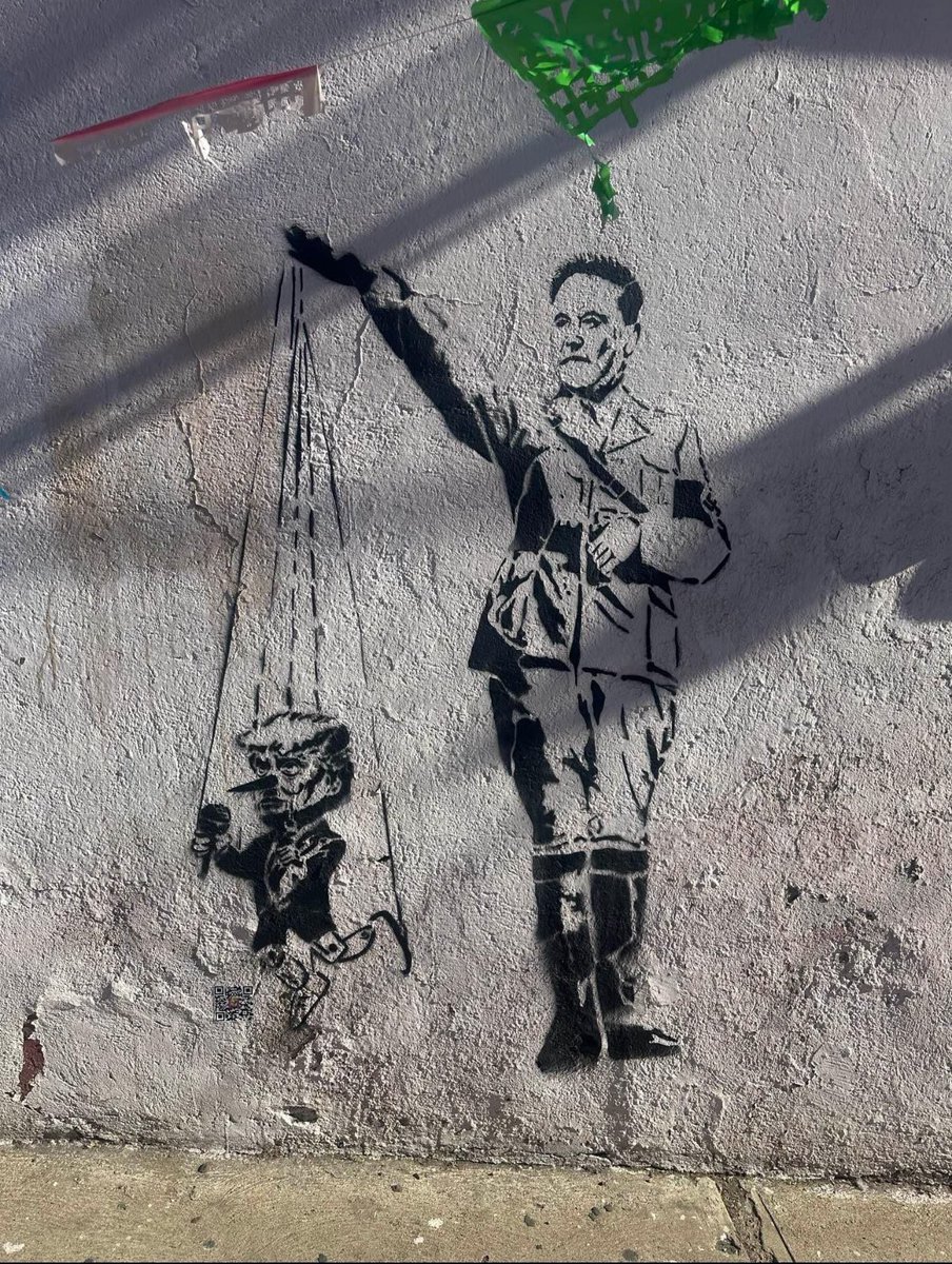 Disology1's tweet image. At least tie his #Sponging arms to a body belt