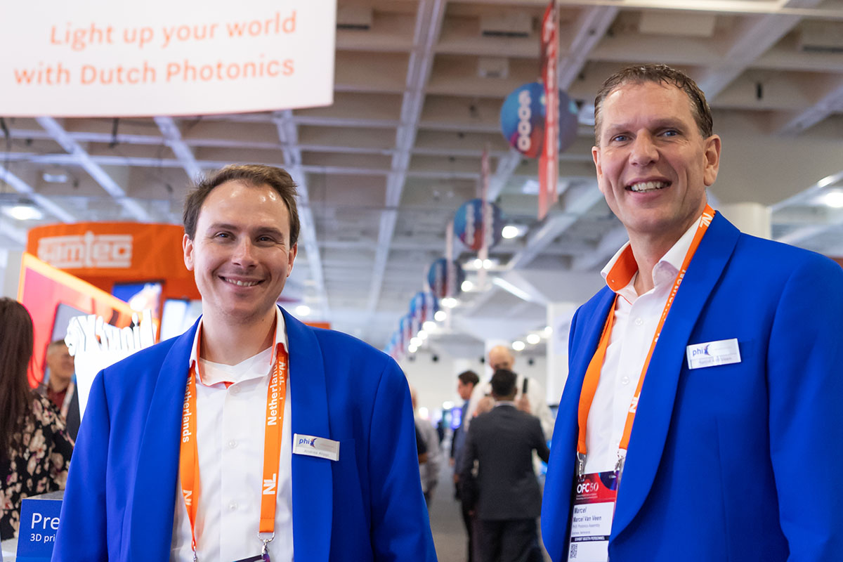 PHIX_Photonics's tweet photo. We're showcasing our integrated #photonics packaging solutions at @OFCconference! Specializing in interfacing of #rfelectronics and #opticalfiber, we're well equipped to support the #highbandwidth requirements for #datacom and #telecom applications. Meet us at booth 6266!

#OFC25 https://t.co/W7a7Upm07p