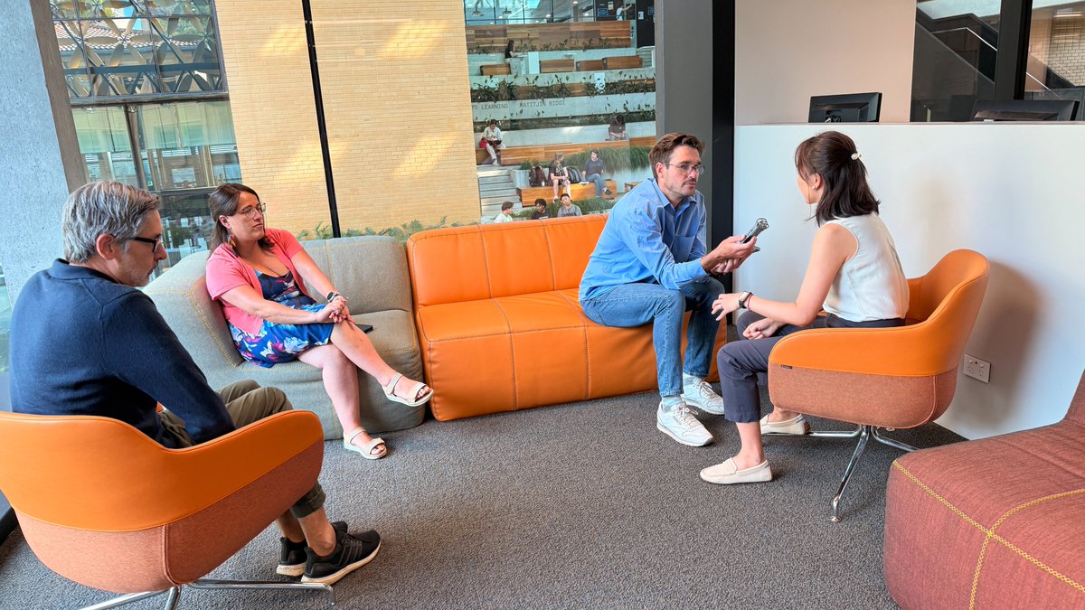 12 lucky researchers have today had the opportunity to quiz &amp; practice media skills with Perth journalists. What makes a good pitch, how does the media work &amp; how to fine tune your messaging to make it effective. Fantastic media 1:1 training session with <a href="/scienceinpublic/">Niall Byrne</a>