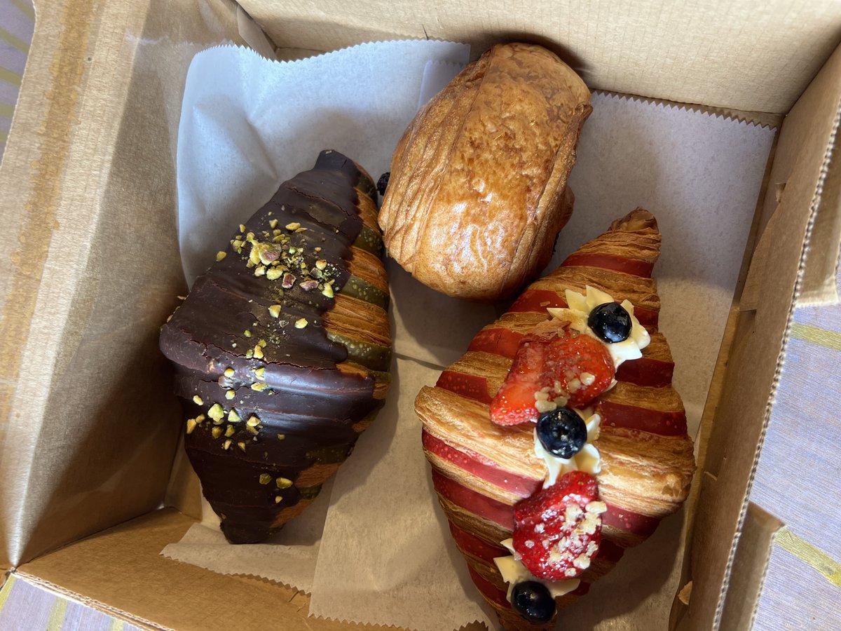 diettopia's tweet photo. Almost got busted tho ngl that was traumatic https://t.co/5xHpnaRJCN