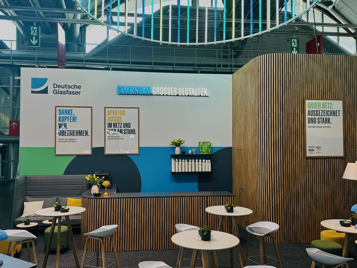 Deutsche Glasfaser (@dtglasfaser) on Twitter photo Los gehts mit den #fiberdays25. Ihr findet uns am Stand M2+M6, direkt neben der OpenSpace Bühne West (wo um 14.30 Uhr einer unser heutigen Speaker <a href="/CSommerberg/">Christof Sommerberg</a> spricht). #letsconnect Los gehts mit den #fiberdays25. Ihr findet uns am Stand M2+M6, direkt neben der OpenSpace Bühne West (wo um 14.30 Uhr einer unser heutigen Speaker <a href="/CSommerberg/">Christof Sommerberg</a> spricht). #letsconnect