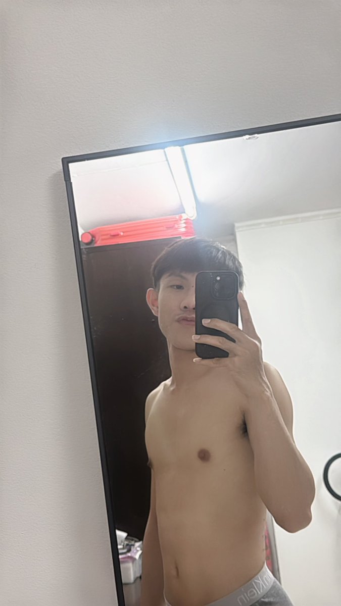 บางทีโลกก็เหวี่ยงเรามาให้เจอกับอะไรก็ไม่รู้🍃