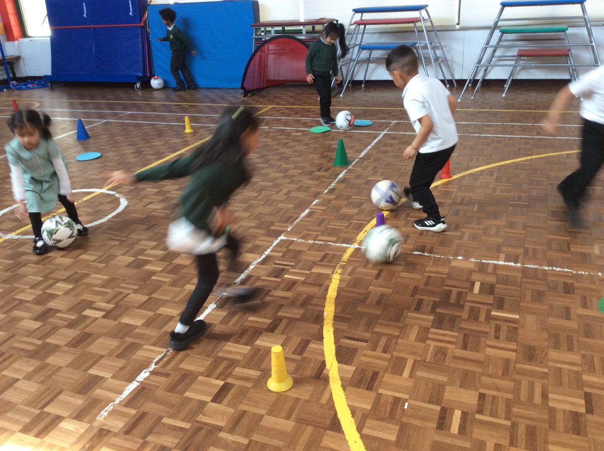 Regents Park Community Primary School (@rgntparkschool) on Twitter photo Reception took part in different football activities and challenges for <a href="/SchoolsFootball/">English Schools' Football Association</a> #schoolsfootballweek Reception took part in different football activities and challenges for <a href="/SchoolsFootball/">English Schools' Football Association</a> #schoolsfootballweek