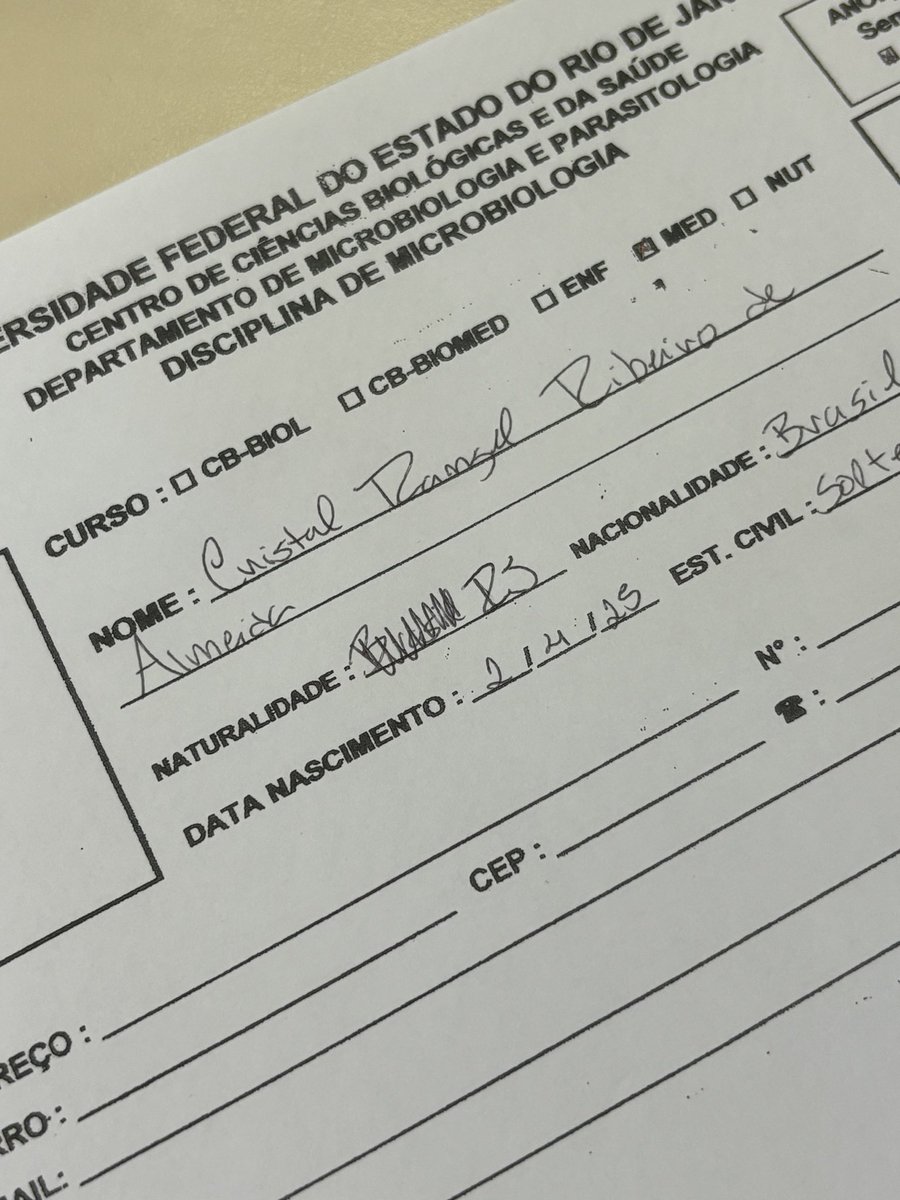 mano coloquei a data de hoje no lugar da data de nascimento ksksksksksks

vtnc odeio meu tdah
