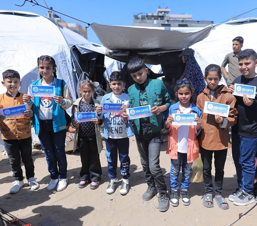 Donation and aid gets to the people of Gaza today as Eid gift. For those that donated. May Allah reward you... inshallah Palestine will be free. I will never stop fighting for my people.
Inshallah