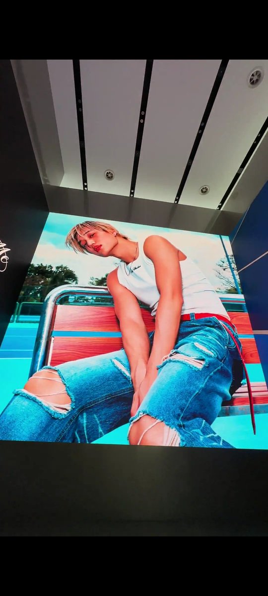OMG.
Look at his skin color😭
Fuck me.
#KAI
#KIMJONGIN 
#WaitOnMe
<a href="/weareoneEXO/">EXO</a>
